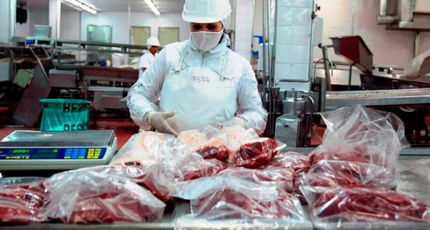 Del cuaderno a la nube, se jubila el libro de movimientos de carne después de cuatro décadas.
