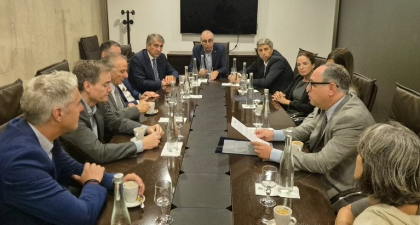 Santa Fe apuesta al arbitraje: la BCR y el Gobierno firman un convenio